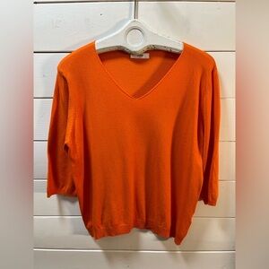 ❣️UCHUU STUDIO – Orange V-Neck Knit Top (Estimated L/XL)